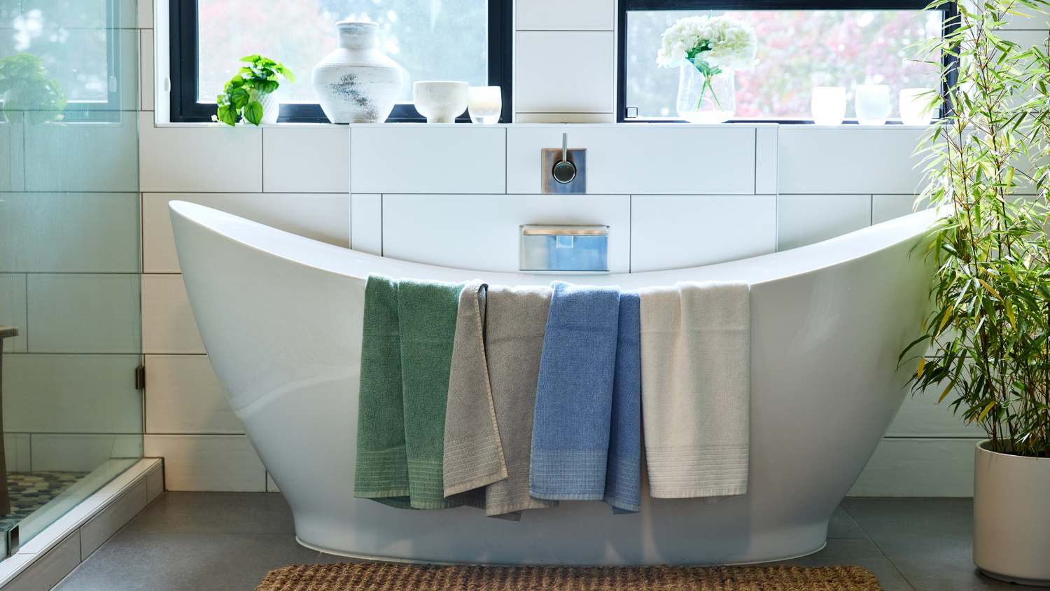 Luxury bamboo spa towels by BedVoyage