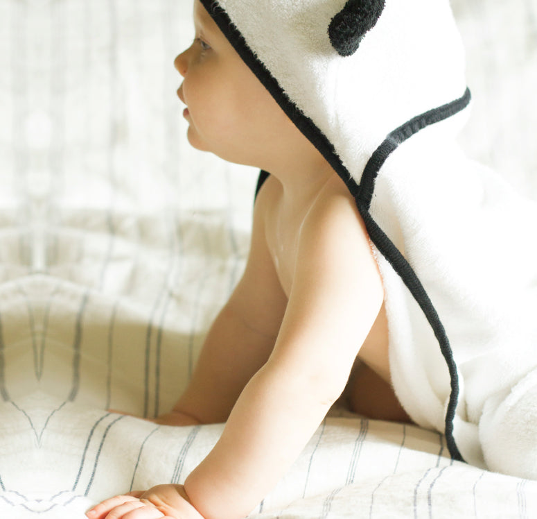 BedVoyage BAmboo hooded towel for babies