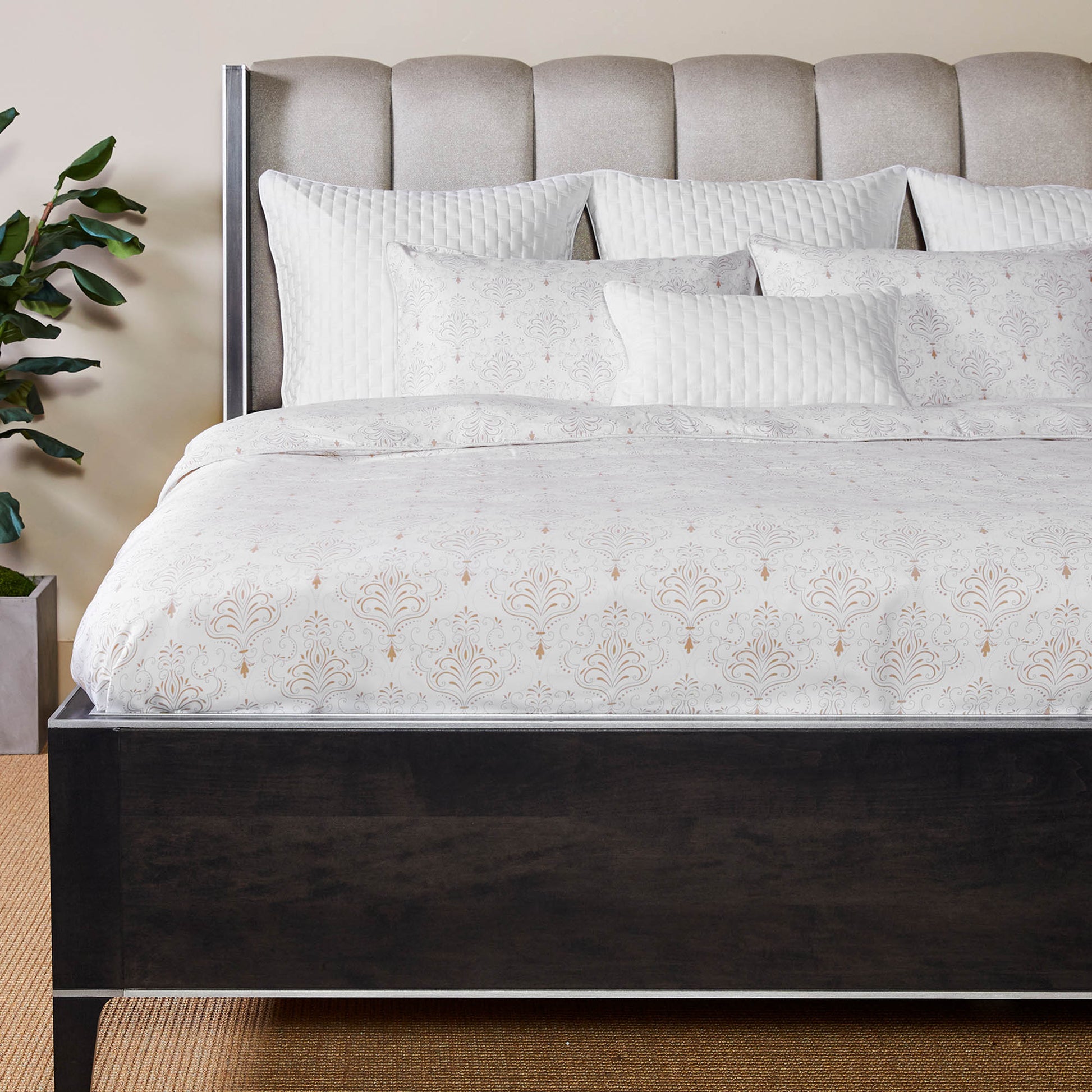 BedVoyage Luxury 100% viscose from Bamboo Duvet Cover with Shams, 3pc - Damask